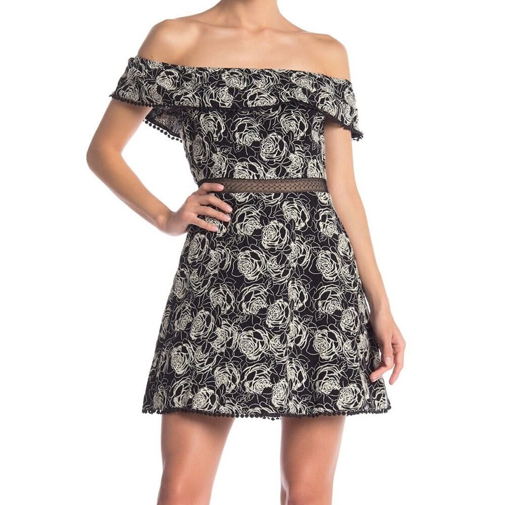 BOGO J.O.A Embroidered Dress Size M New $88